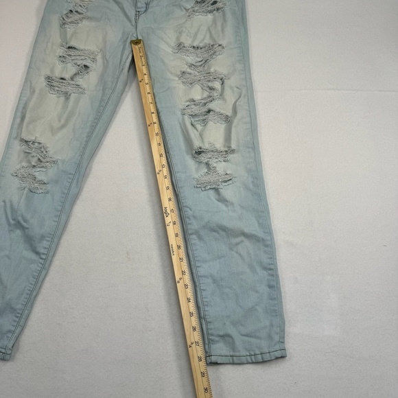 Kancan Straight Leg Jeans Womens Size 11/29 Light Wash Mid Rise Distressed - Picture 8 of 13